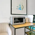 Apartment Beachside Duplex Pool Family-friendly *