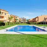 Beachside Duplex Pool Family-friendly Apartmán *