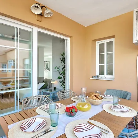 Apartment 3br Beachside Duplex Pool Family-friendly Marbella