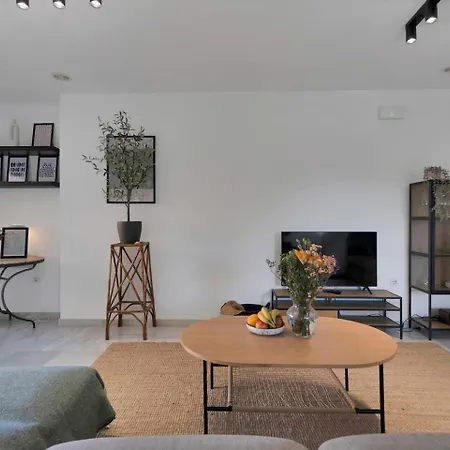 3br Beachside Duplex Pool Family-friendly Apartment Marbella