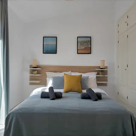 Apartment 3br Beachside Duplex Pool Family-friendly *