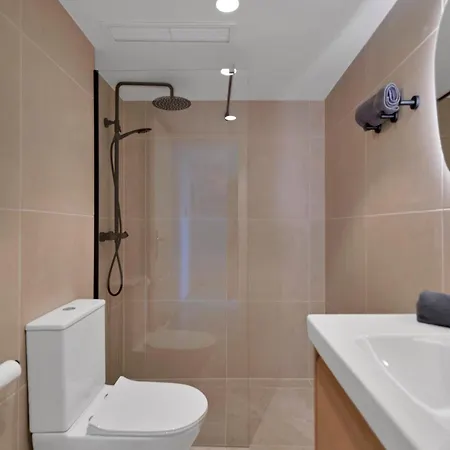 3br Beachside Duplex Pool Family-friendly Apartment *