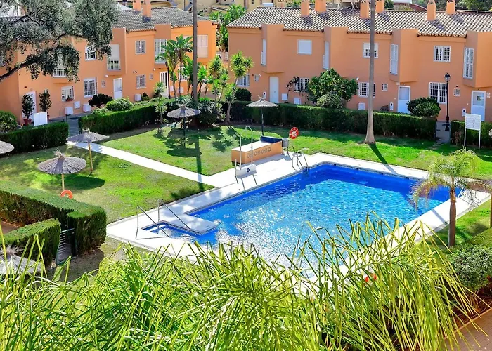 Beachside Duplex Pool Family-friendly * Marbella
