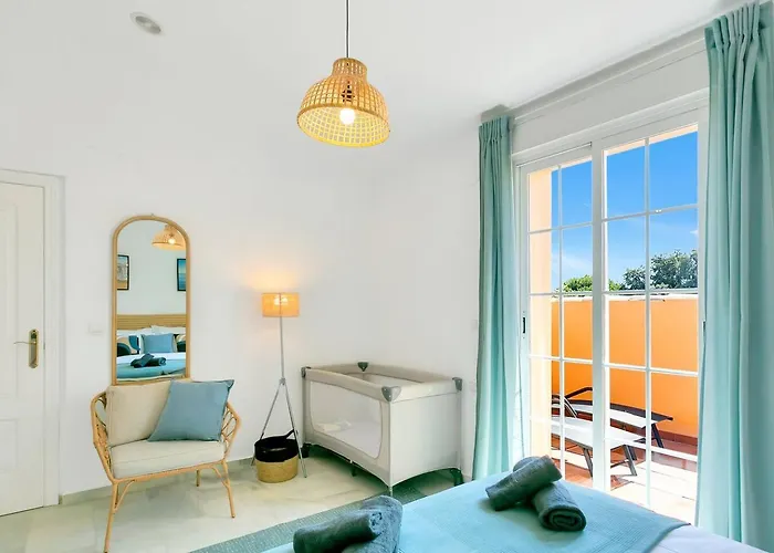 Beachside Duplex Pool Family-friendly * Marbella