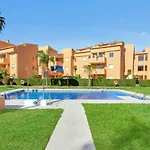 Beachside Duplex Pool Family-friendly Apartment *