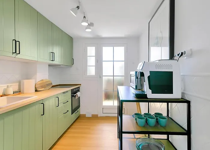 Beachside Duplex Pool Family-friendly 아파트 *