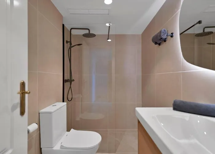 Beachside Duplex Pool Family-friendly *